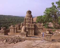 The garbhagriha of the temple has four storeys lower storey are square shape while upper storey in Omkara shape which is surrounded by shrines. Origin